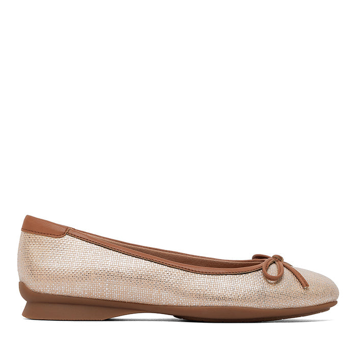 CLARKS-JAZMYNN BOW - available at RUBINO