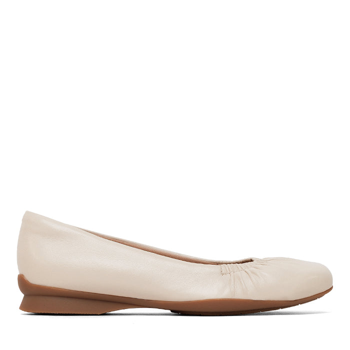 CLARKS-JAZMYNN LO - available at RUBINO