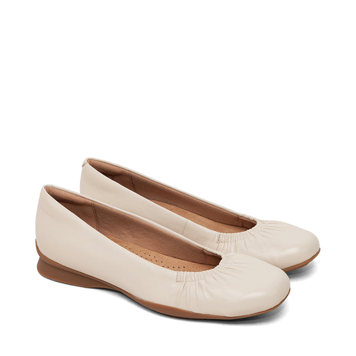 CLARKS-JAZMYNN LO - available at RUBINO